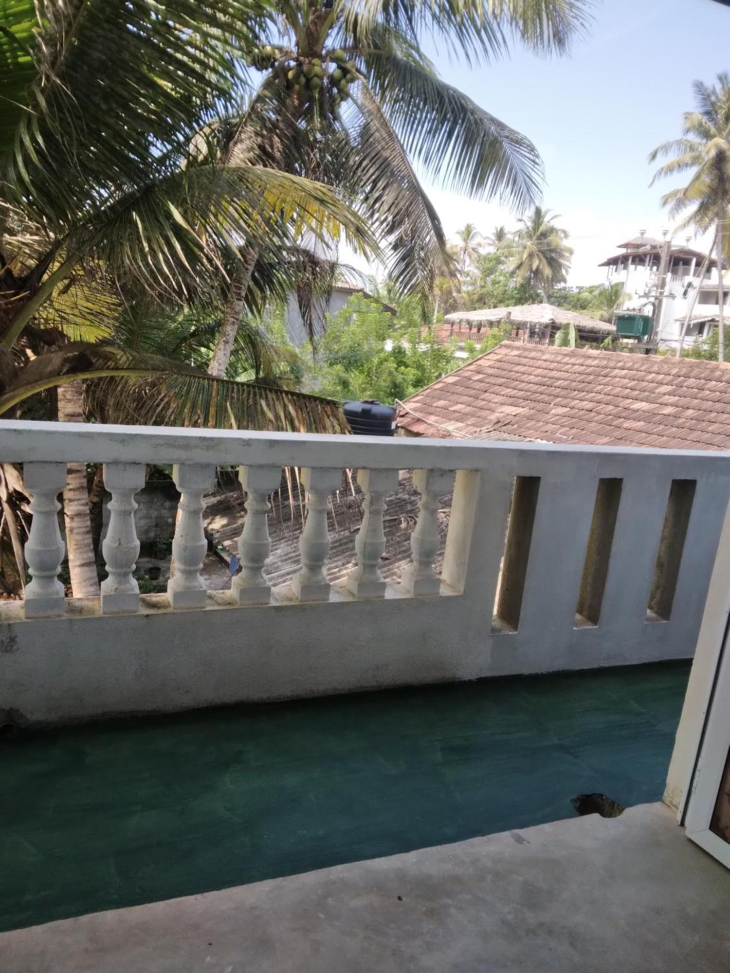 Sunray Rest - Beach View Homestay Mirissa Kültér fotó