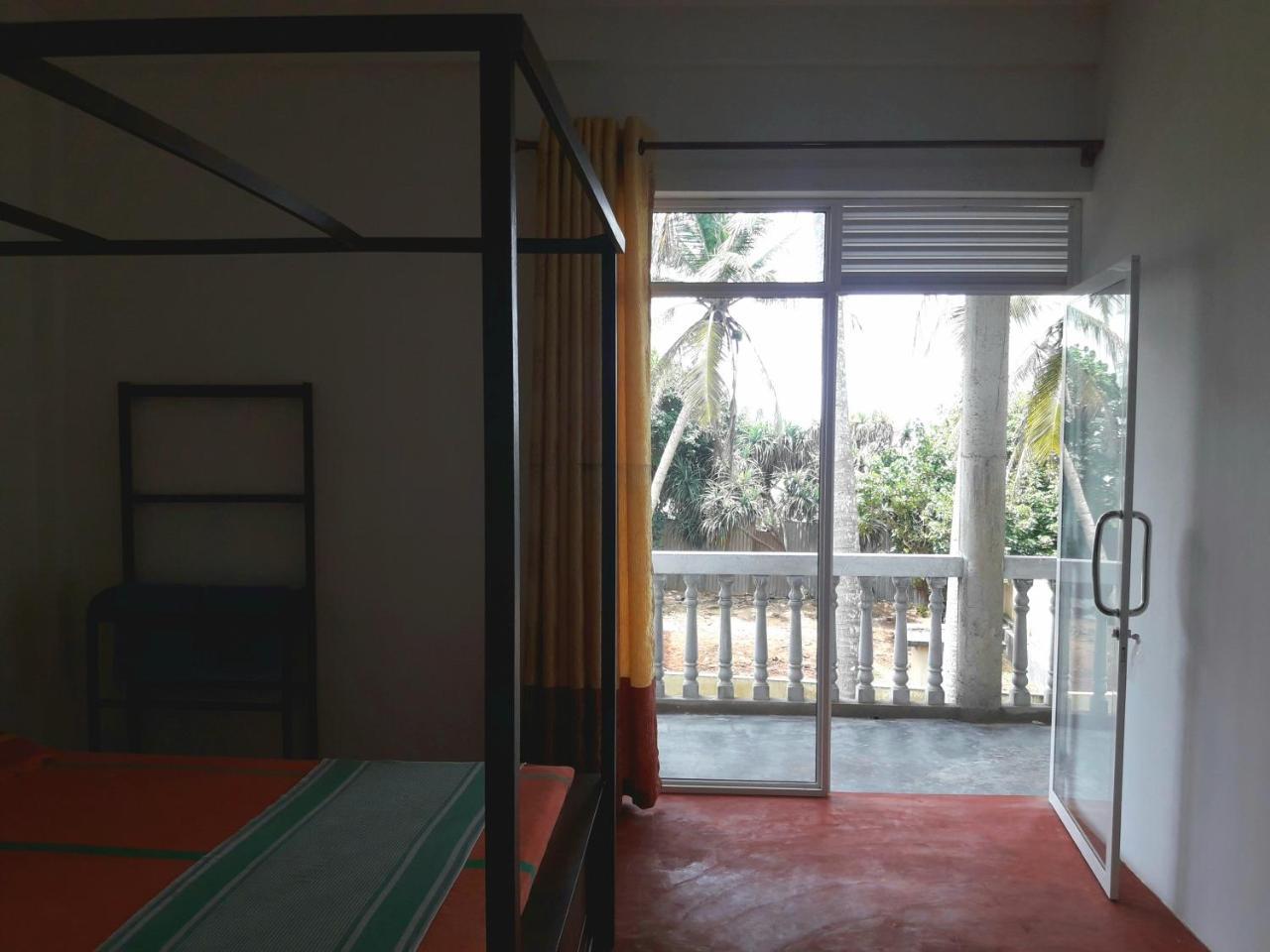 Sunray Rest - Beach View Homestay Mirissa Kültér fotó