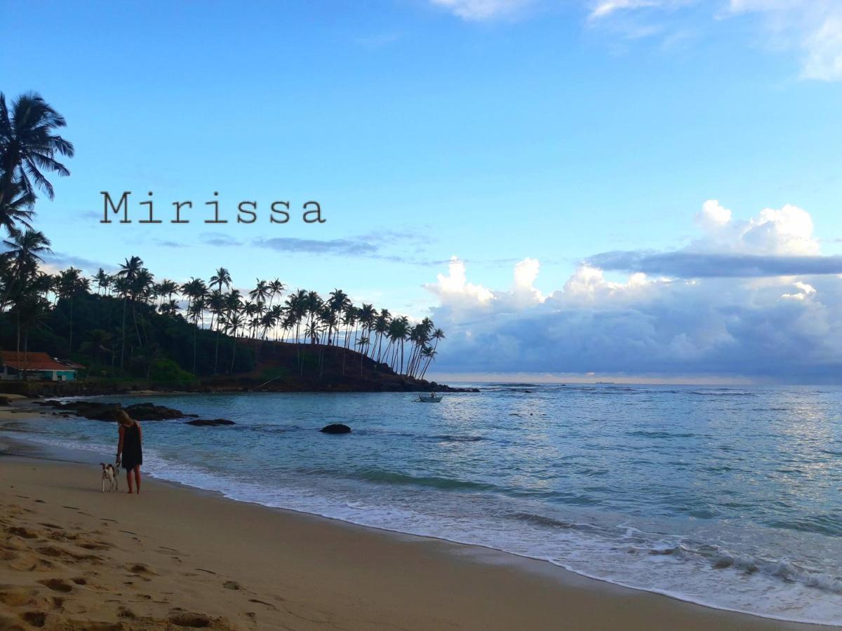 Sunray Rest - Beach View Homestay Mirissa Kültér fotó